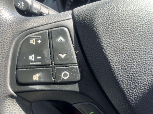 Used Hyundai i10 2017 for sale - 76232162: Photo 36
