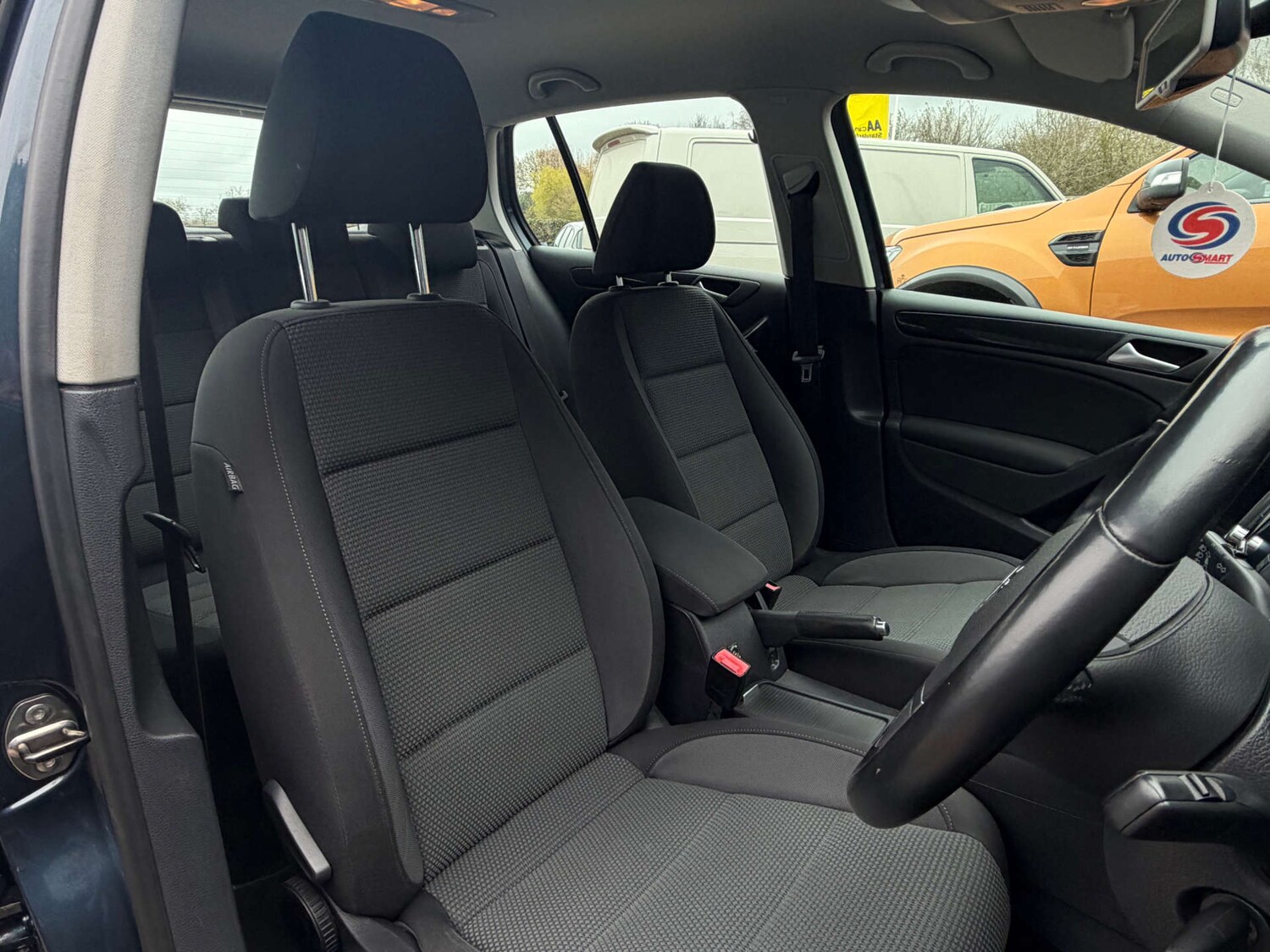 Used Volkswagen Golf 2012 for sale - 78053745: Photo 8