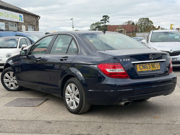 Used Mercedes-Benz C-Class 2013 for sale - 76235476: Photo 2