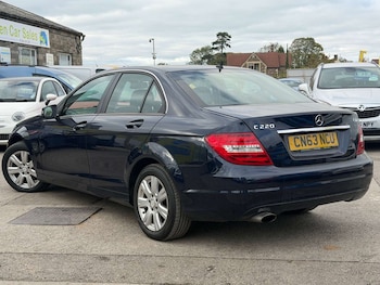 Used Mercedes-Benz C-Class 2013 for sale - 76235476: Photo 2