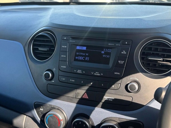 Used Hyundai i10 2015 for sale - 76232180: Photo 18