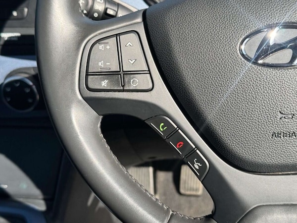 Used Hyundai i10 2015 for sale - 76232180: Photo 21