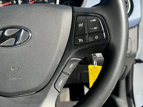 Used Hyundai i10 2015 for sale - 76232180: Photo 22