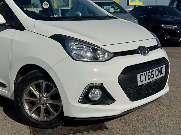 Used Hyundai i10 2015 for sale - 76232180: Photo 3