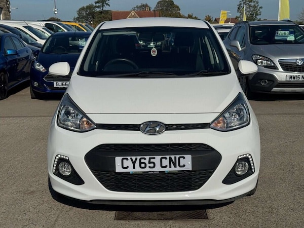 Used Hyundai i10 2015 for sale - 76232180: Photo 8