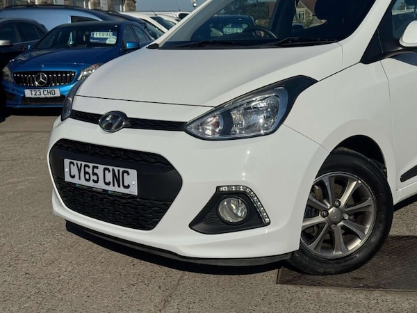 Used Hyundai i10 2015 for sale - 76232180: Photo 9