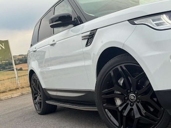 Used Land Rover Range Rover Sport 2015 for sale - 76232185: Photo 2