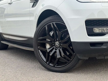 Used Land Rover Range Rover Sport 2015 for sale - 76232185: Photo 3