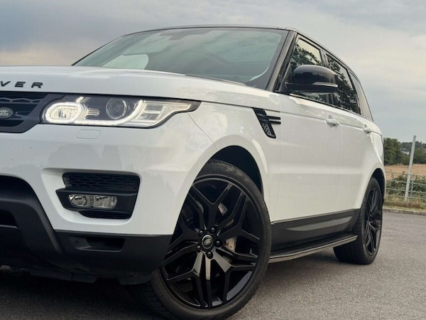 Used Land Rover Range Rover Sport 2015 for sale - 76232185: Photo 9