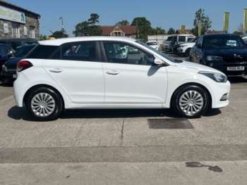 Used Hyundai i20 2016 for sale - 75230216: Photo