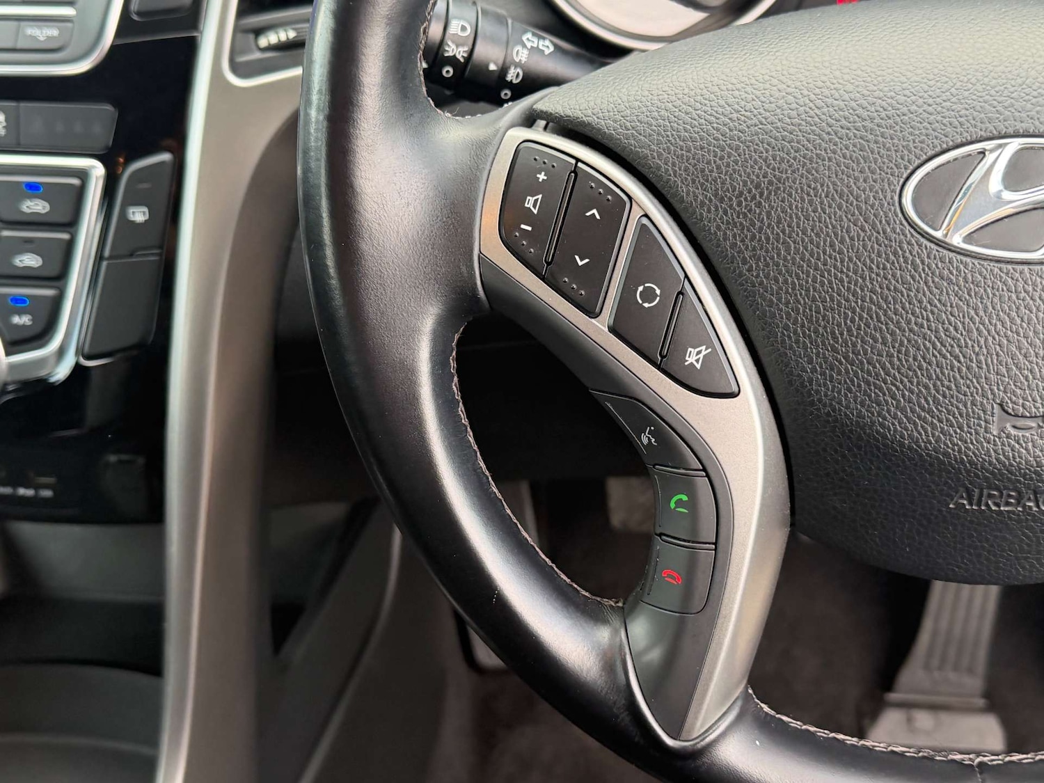 Used Hyundai i30 2013 for sale - 76427154: Photo 26