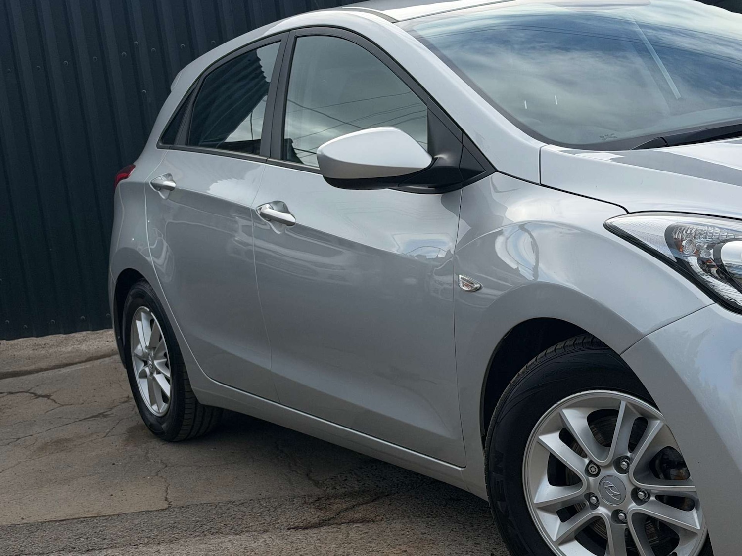 Used Hyundai i30 2013 for sale - 76427154: Photo 3