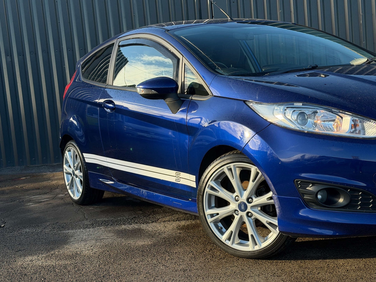 Used Ford Fiesta 2014 for sale - 76629657: Photo 2