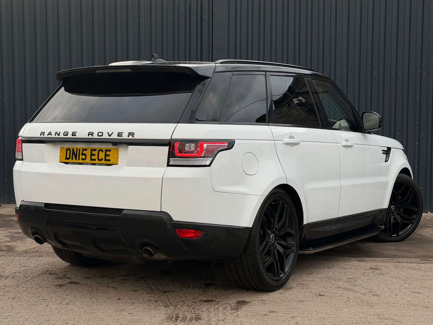 Used Land Rover Range Rover Sport 2015 for sale - 76604271: Photo 26