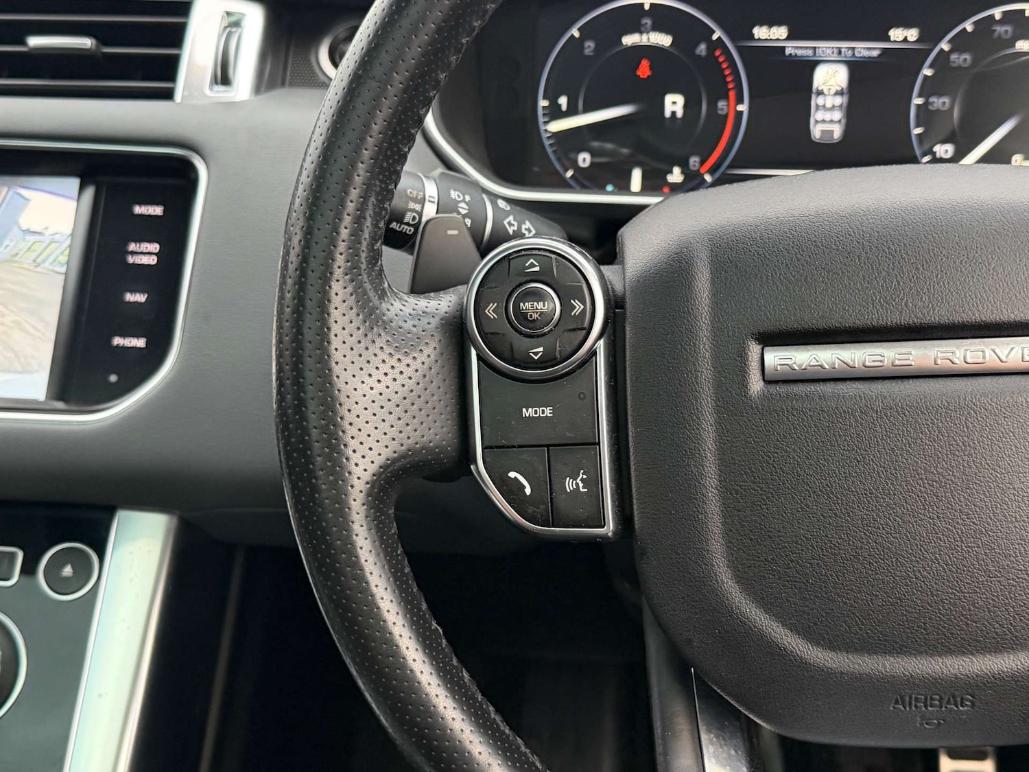 Used Land Rover Range Rover Sport 2015 for sale - 76604271: Photo 8