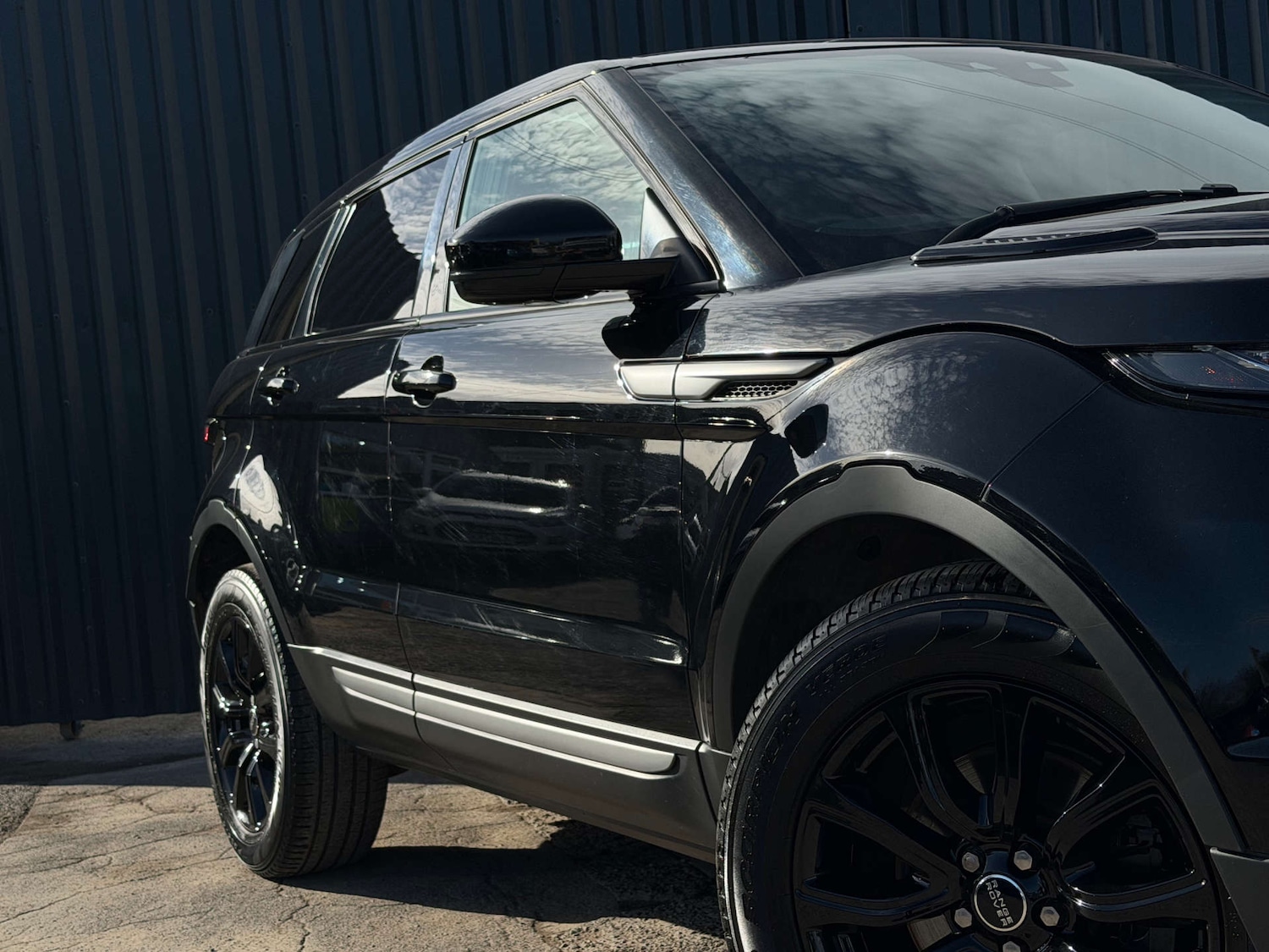 Used Land Rover Range Rover Evoque 2019 for sale - 76706753: Photo 4