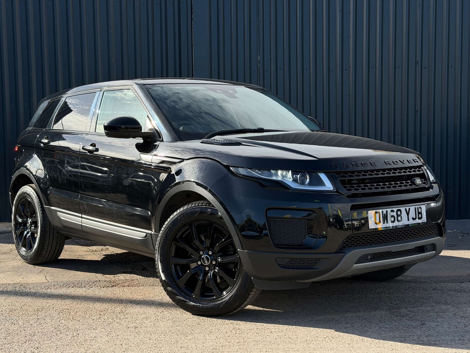 Used Land Rover Range Rover Evoque 2019 for sale - 76706753: Photo 9