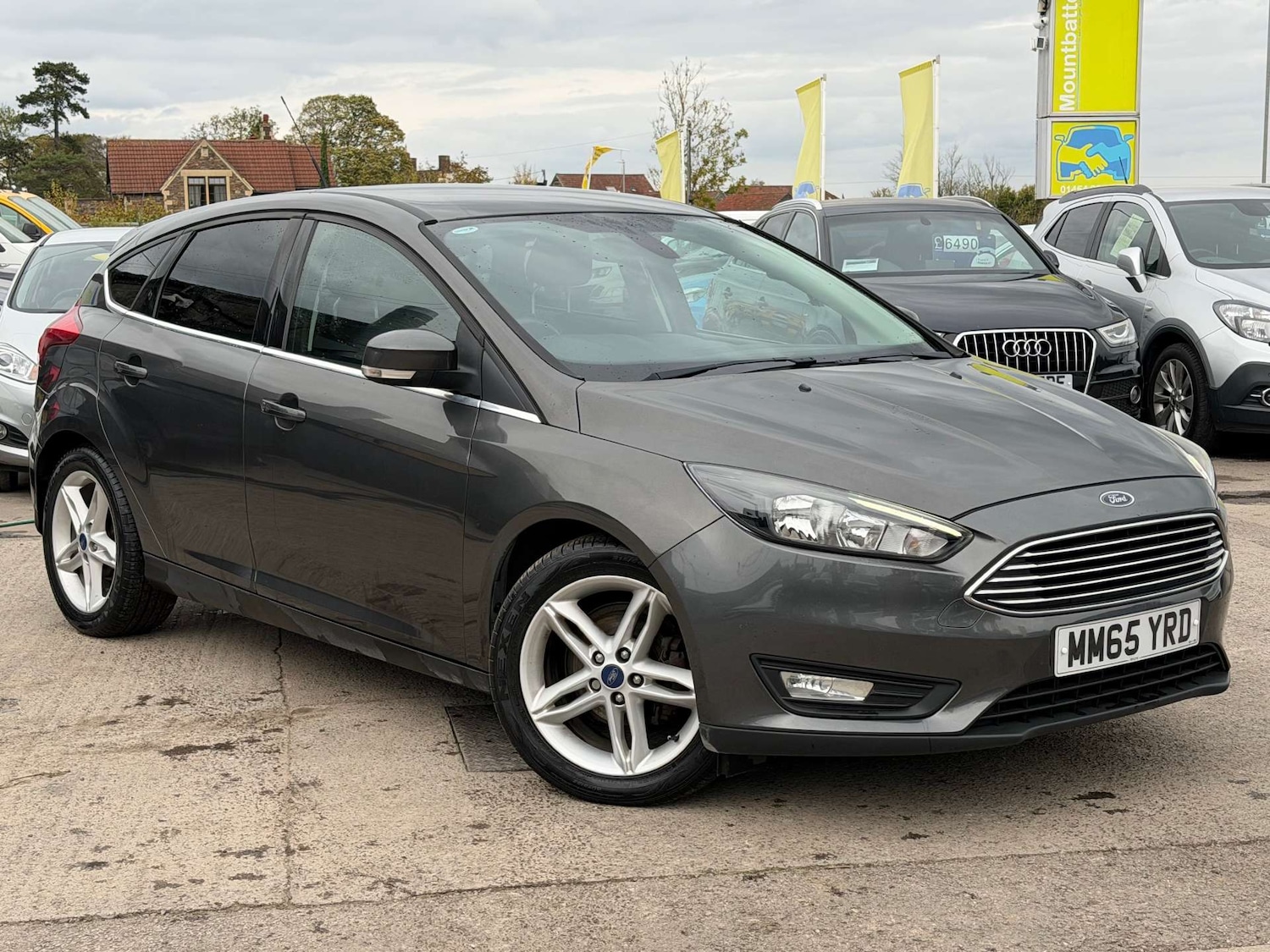 Used Ford Focus 2015 for sale - 76345036: Photo 1