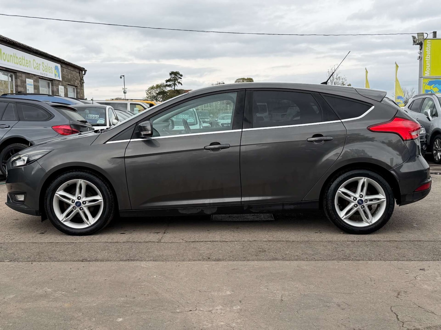 Used Ford Focus 2015 for sale - 76345036: Photo 15