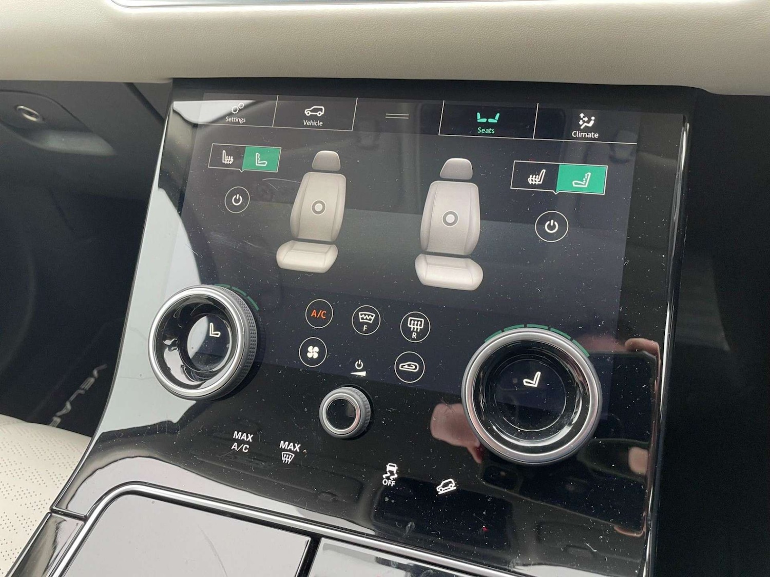 Used Land Rover Range Rover Velar 2018 for sale - 76601993: Photo 10