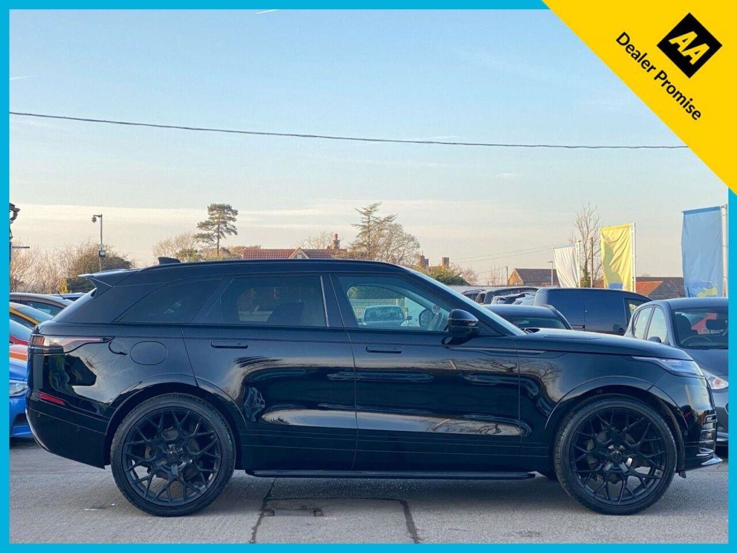 Used Land Rover Range Rover Velar 2018 for sale - 76601993: Photo 2