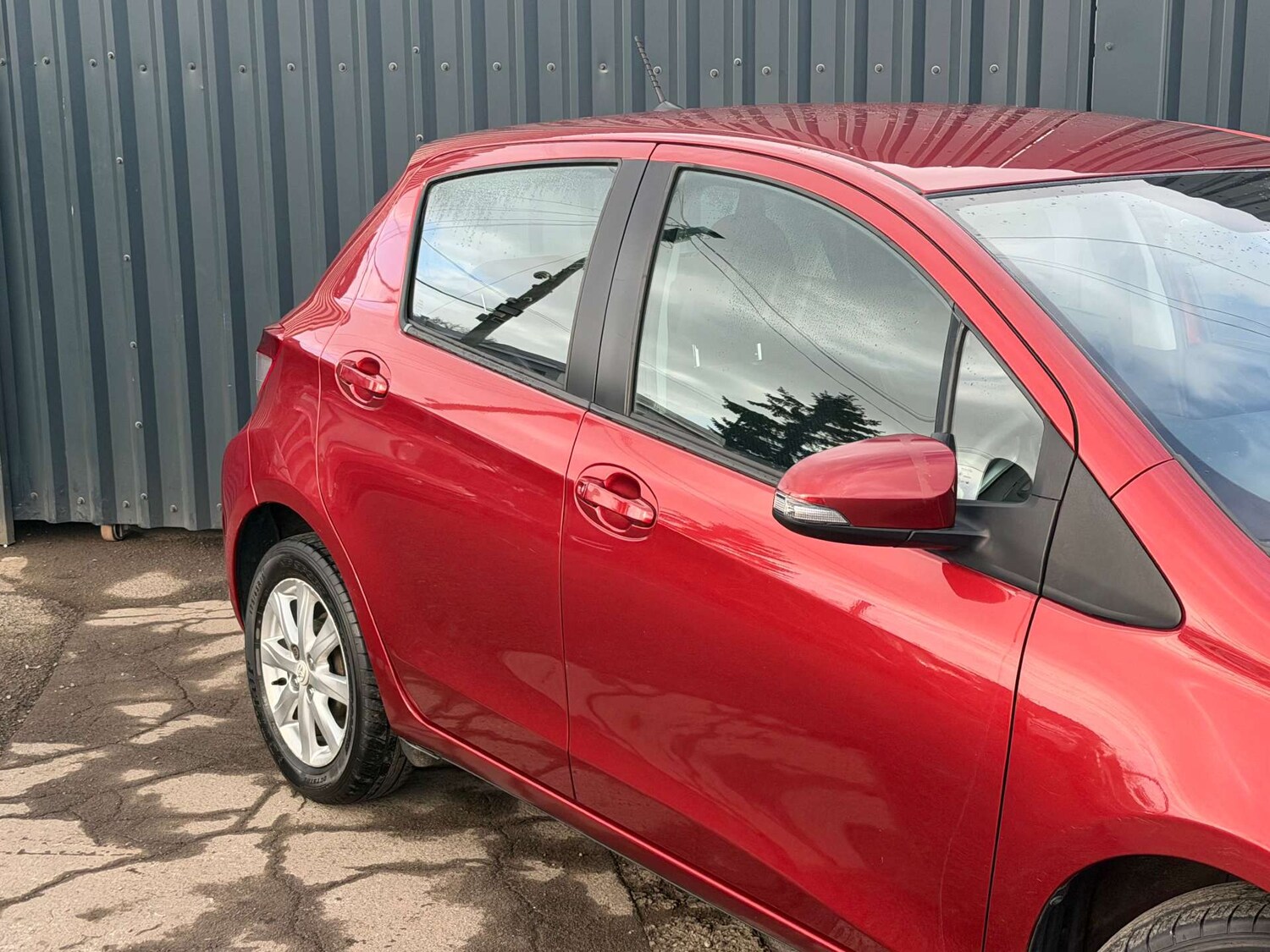 Used Toyota Yaris 2011 for sale - 78066697: Photo 19