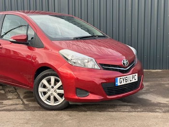 Used Toyota Yaris 2011 for sale - 78066697: Photo