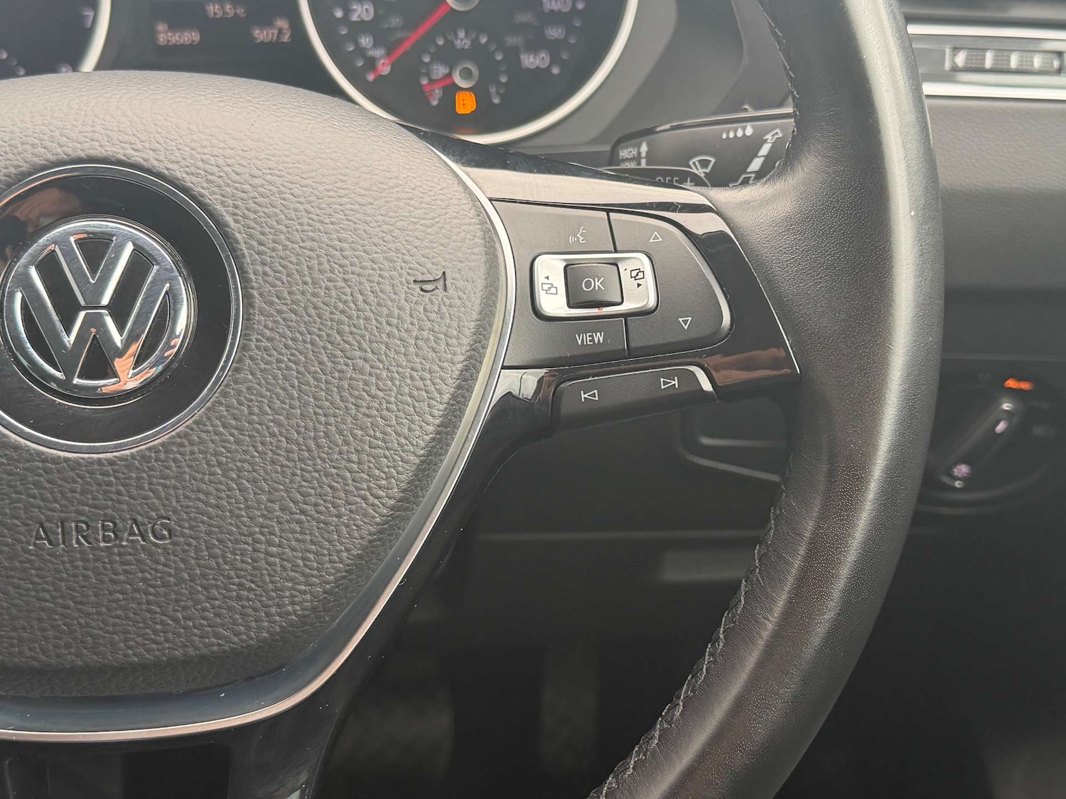 Used Volkswagen Tiguan 2019 for sale - 76544284: Photo 9