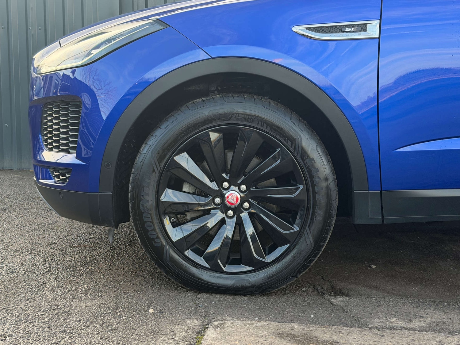 Used Jaguar E-Pace 2020 for sale - 76934884: Photo 6