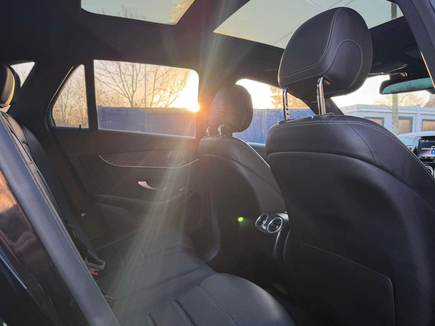 Used Mercedes-Benz GLC 2018 for sale - 76941051: Photo 12