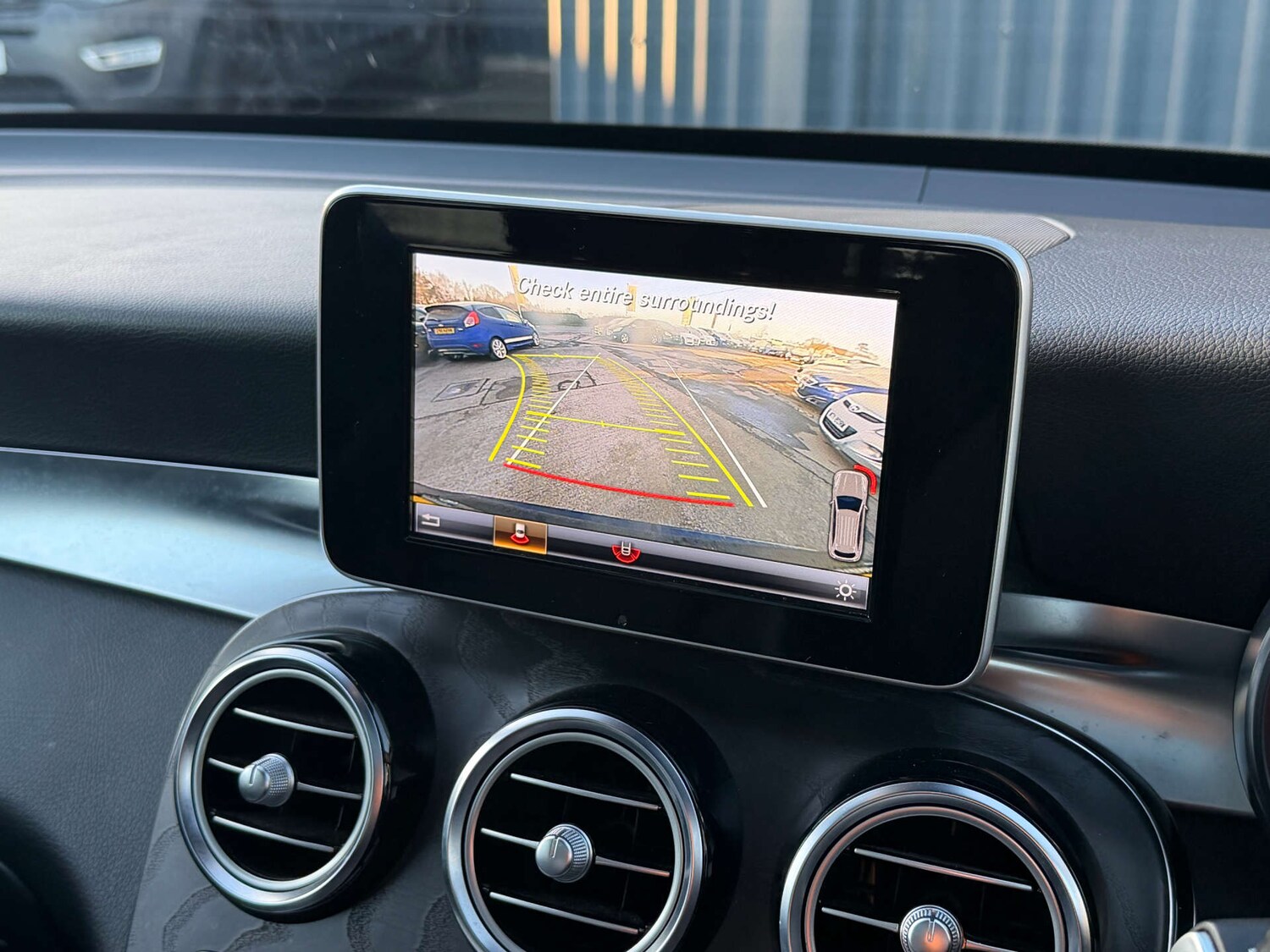 Used Mercedes-Benz GLC 2018 for sale - 76941051: Photo 17