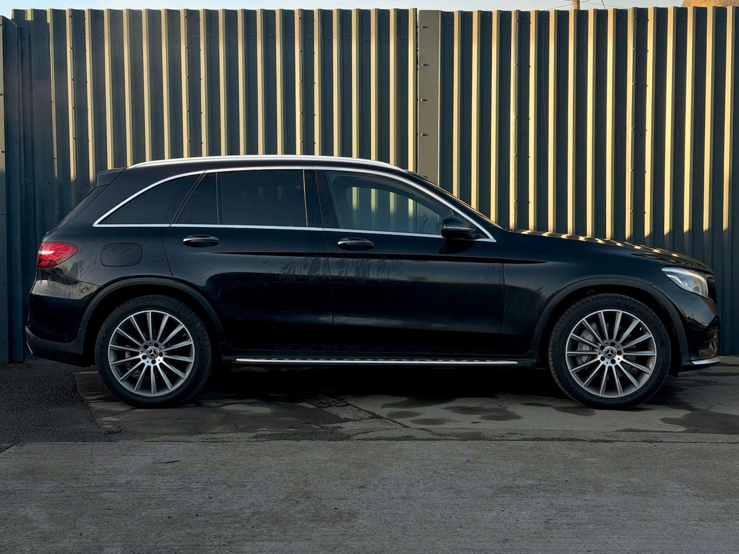 Used Mercedes-Benz GLC 2018 for sale - 76941051: Photo 5