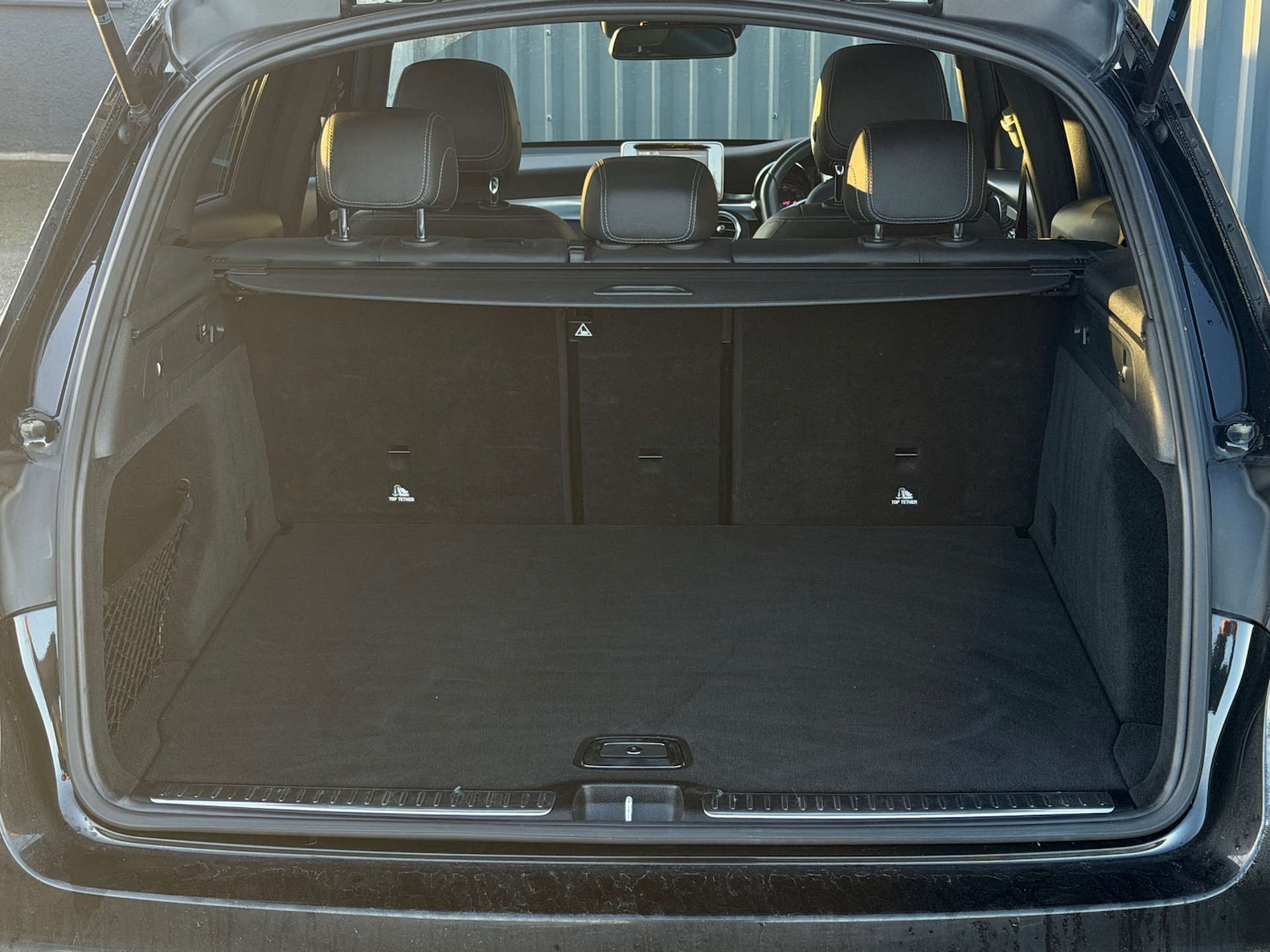 Used Mercedes-Benz GLC 2018 for sale - 76941051: Photo 8