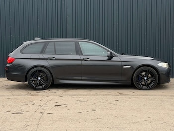 Used BMW 5 Series 2011 for sale - 76522554: Photo