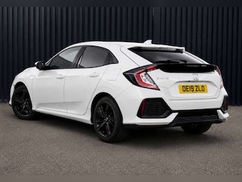 Used Honda Civic 2019 for sale - 79283731: Photo