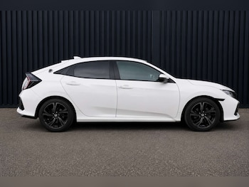 Used Honda Civic 2019 for sale - 79283731: Photo