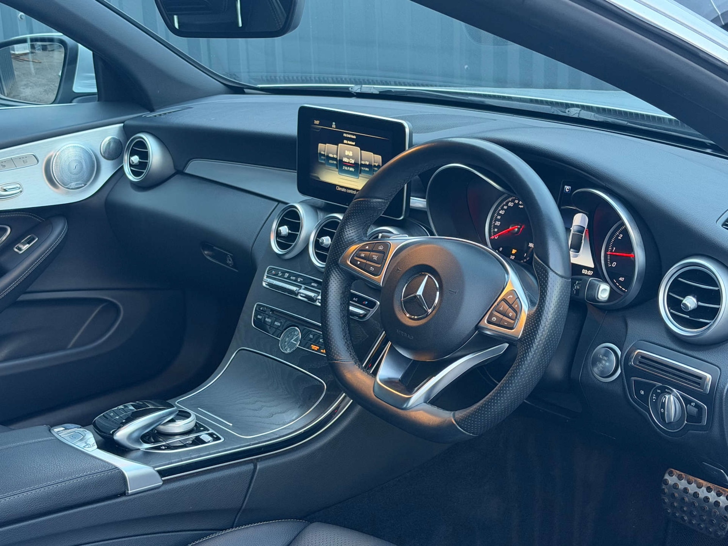 Used Mercedes-Benz C Class 2018 for sale - 77293003: Photo 11