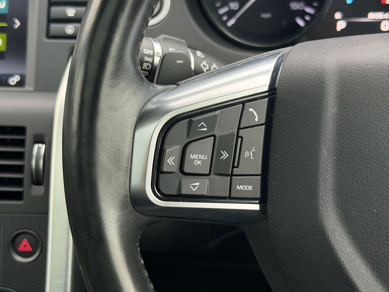 Used Land Rover Discovery Sport 2015 for sale - 78032039: Photo 18