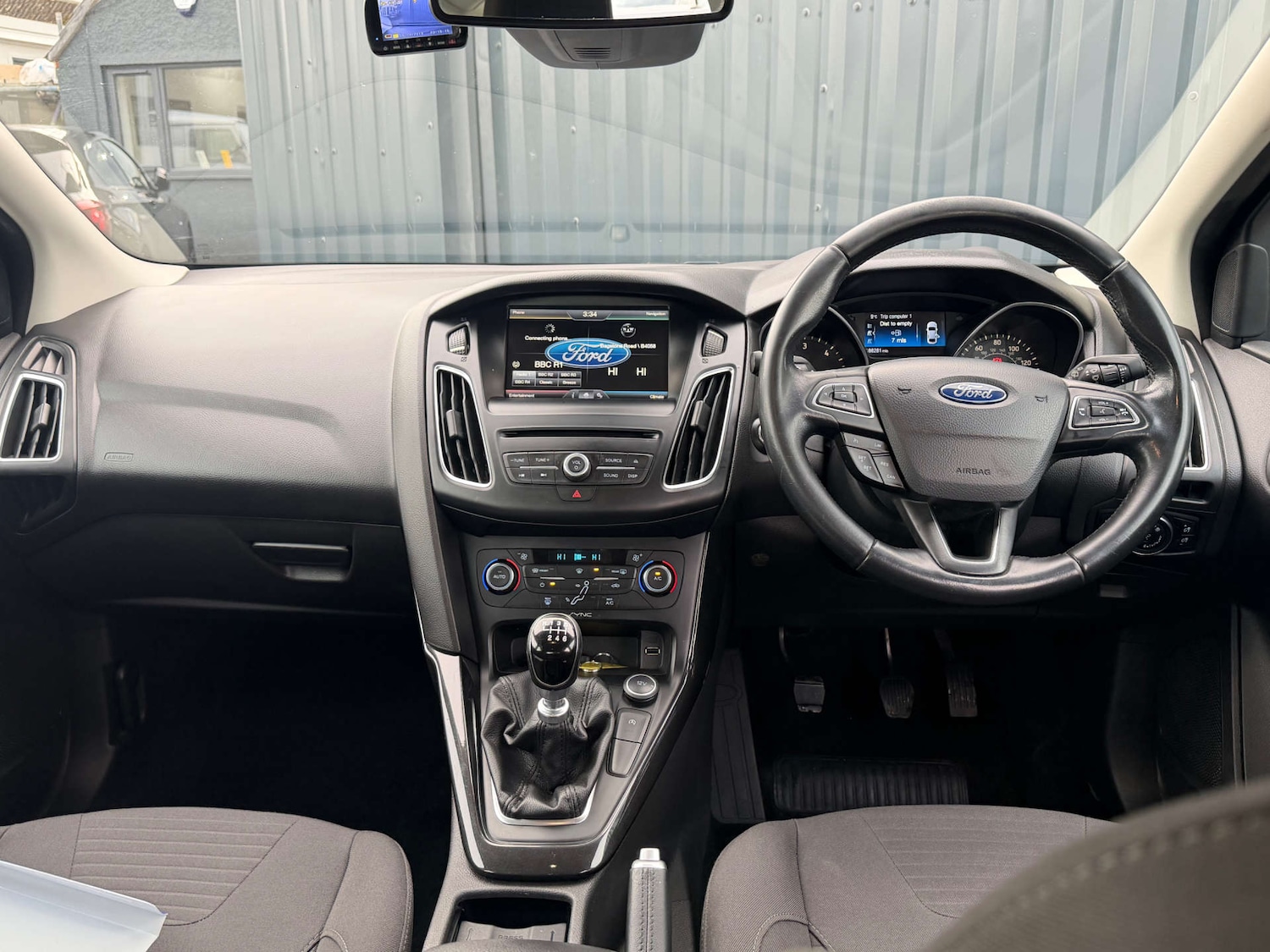 Used Ford Focus 2015 for sale - 77535121: Photo 2