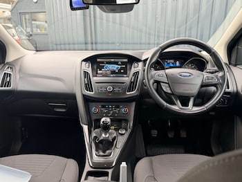 Used Ford Focus 2015 for sale - 77535121: Photo