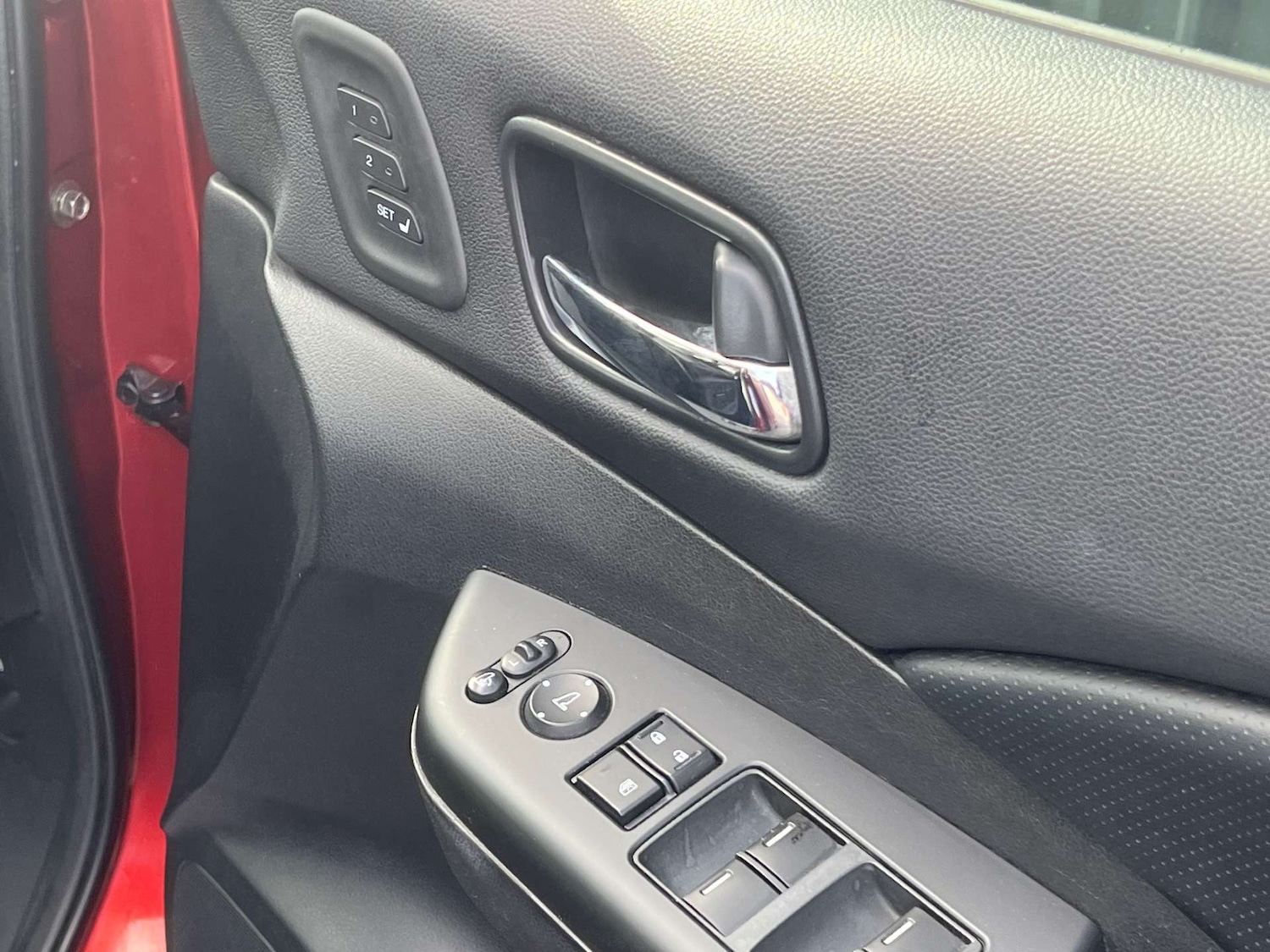 Used Honda CR-V 2015 for sale - 78102160: Photo 15