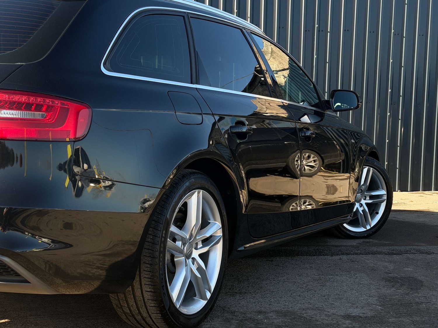 Used Audi A4 2015 for sale - 76393384: Photo 11