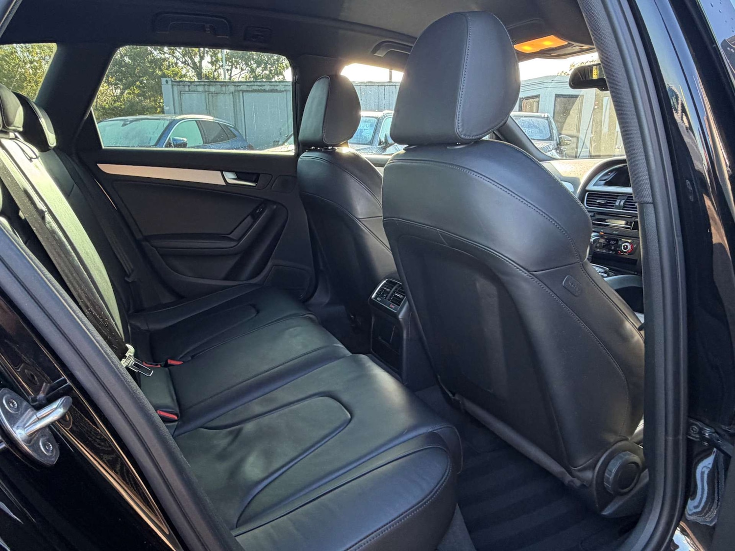 Used Audi A4 2015 for sale - 76393384: Photo 46