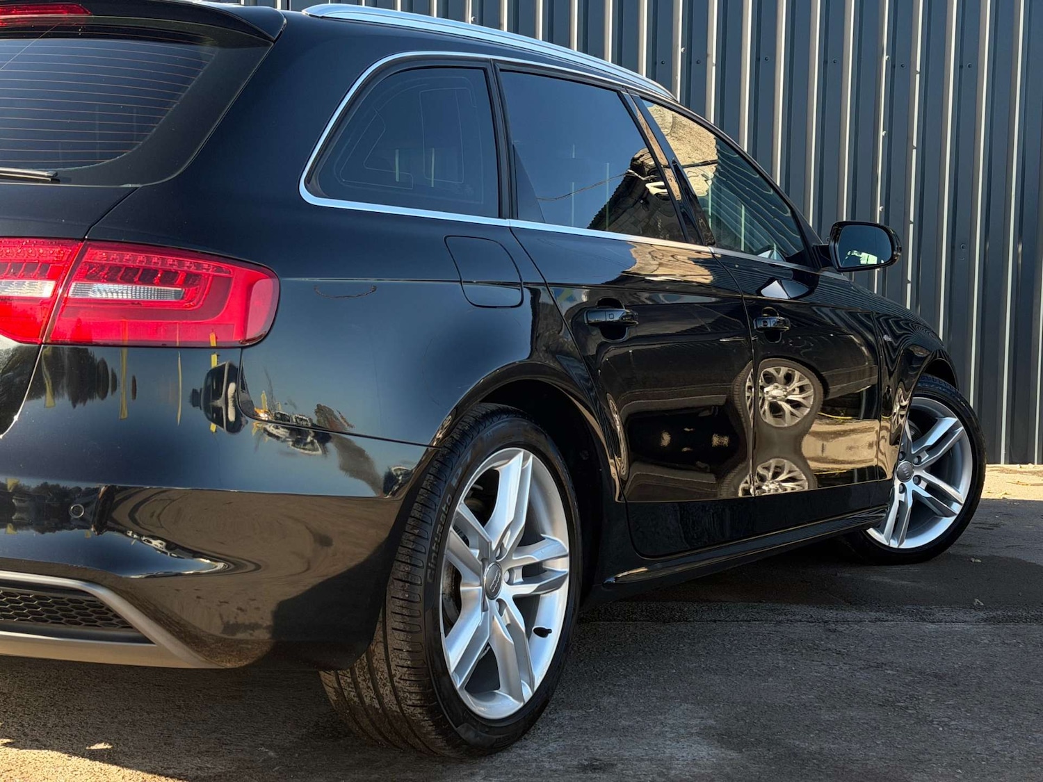 Used Audi A4 2015 for sale - 76393384: Photo 9