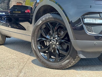 Used Land Rover Discovery Sport 2015 for sale - 76232182: Photo 3
