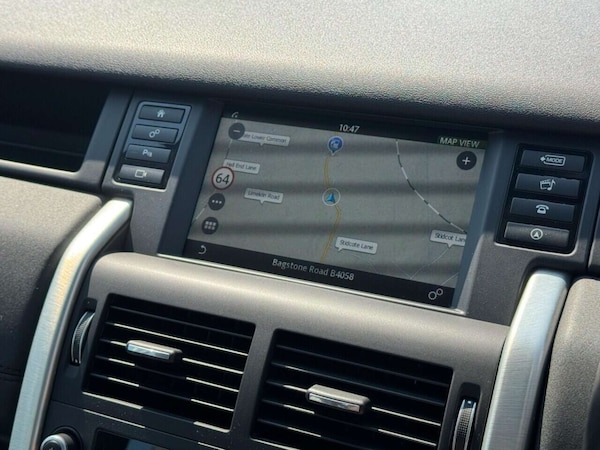 Used Land Rover Discovery Sport 2015 for sale - 76232182: Photo 45