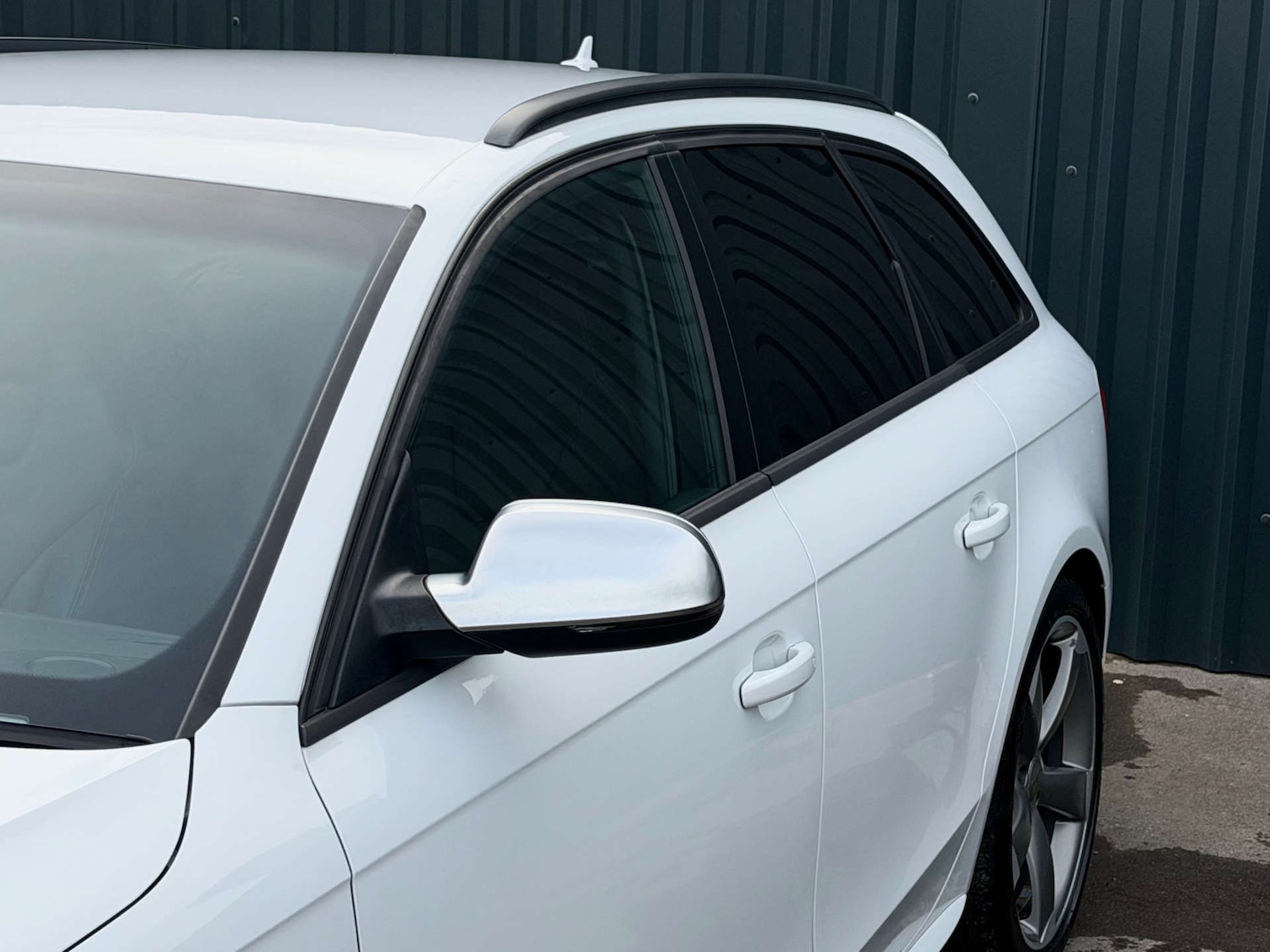 Used Audi A4 2013 for sale - 77535123: Photo 3