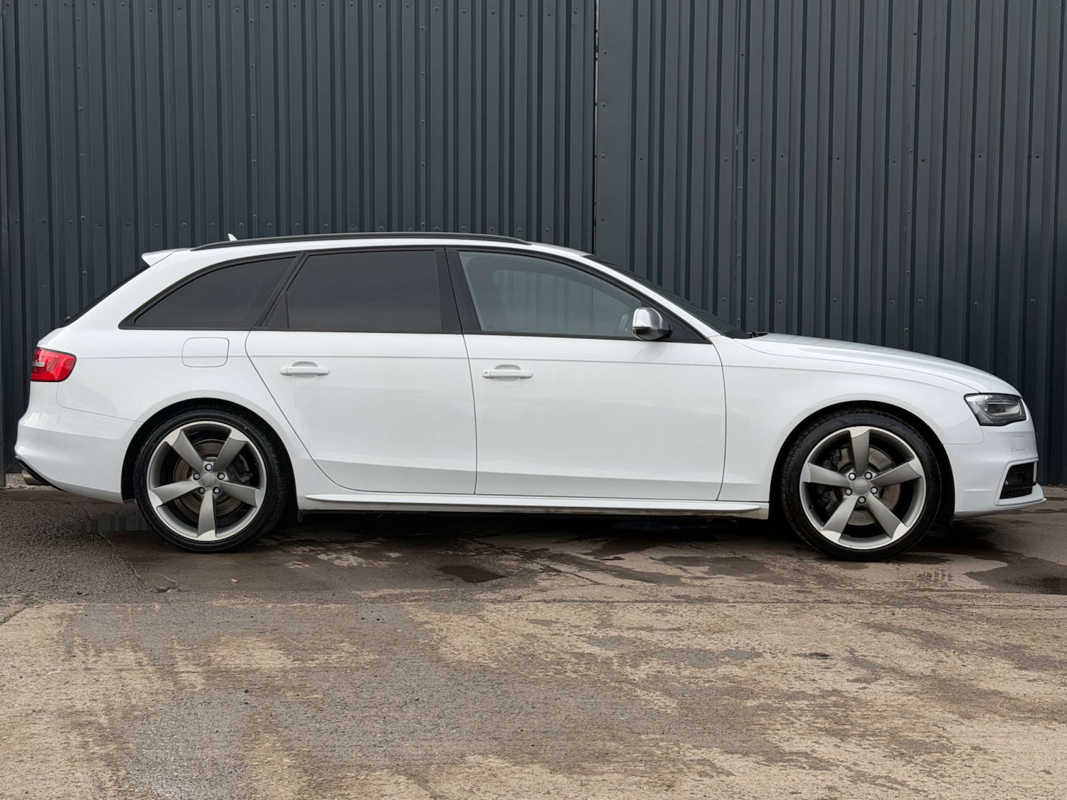 Used Audi A4 2013 for sale - 77535123: Photo 8