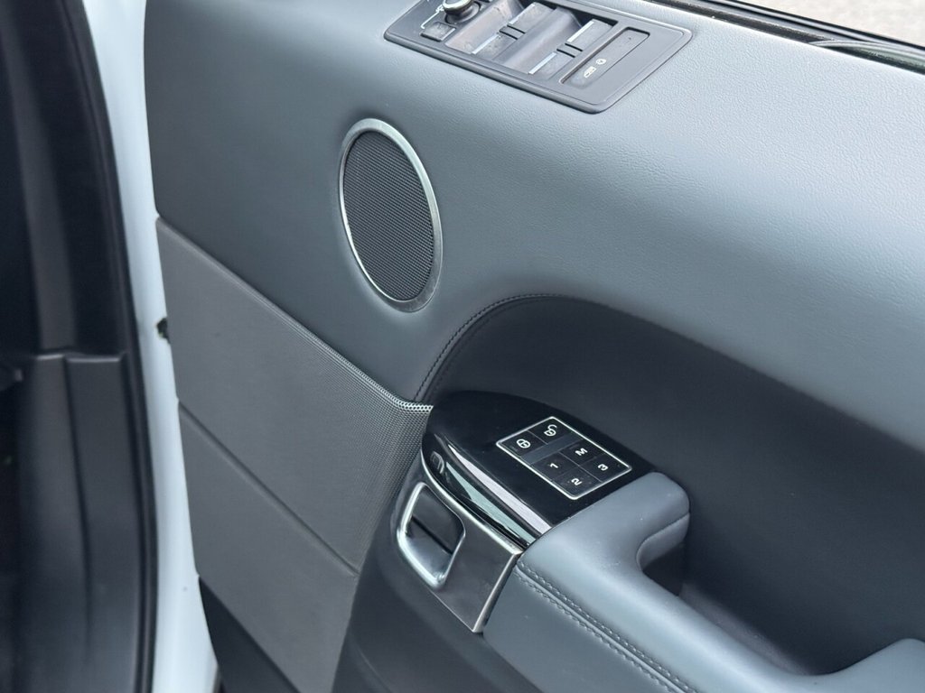 Used Land Rover Range Rover Sport 2015 for sale - 76132418: Photo 30