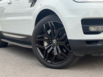 Used Land Rover Range Rover Sport 2015 for sale - 76132418: Photo 3